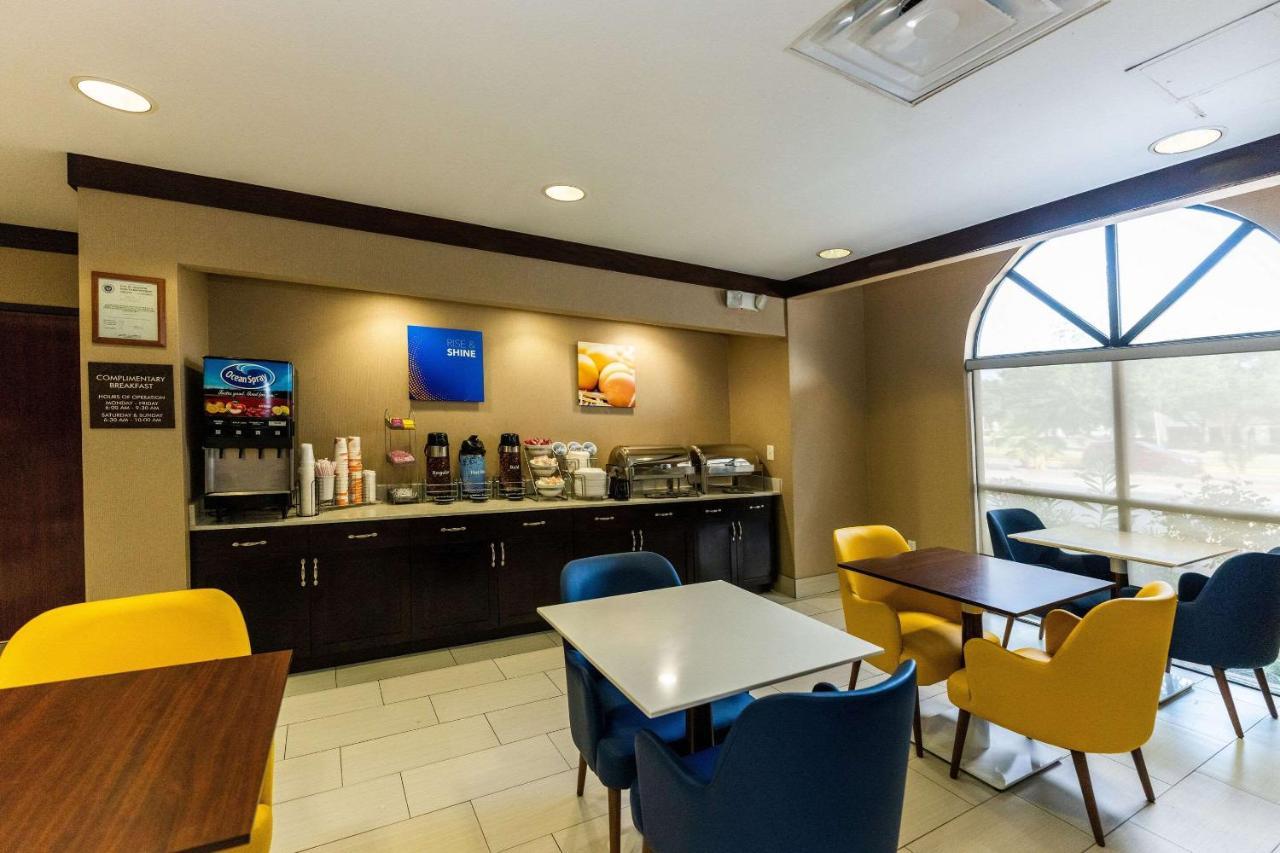 Comfort Suites Houston West At Clay Road Bagian luar foto