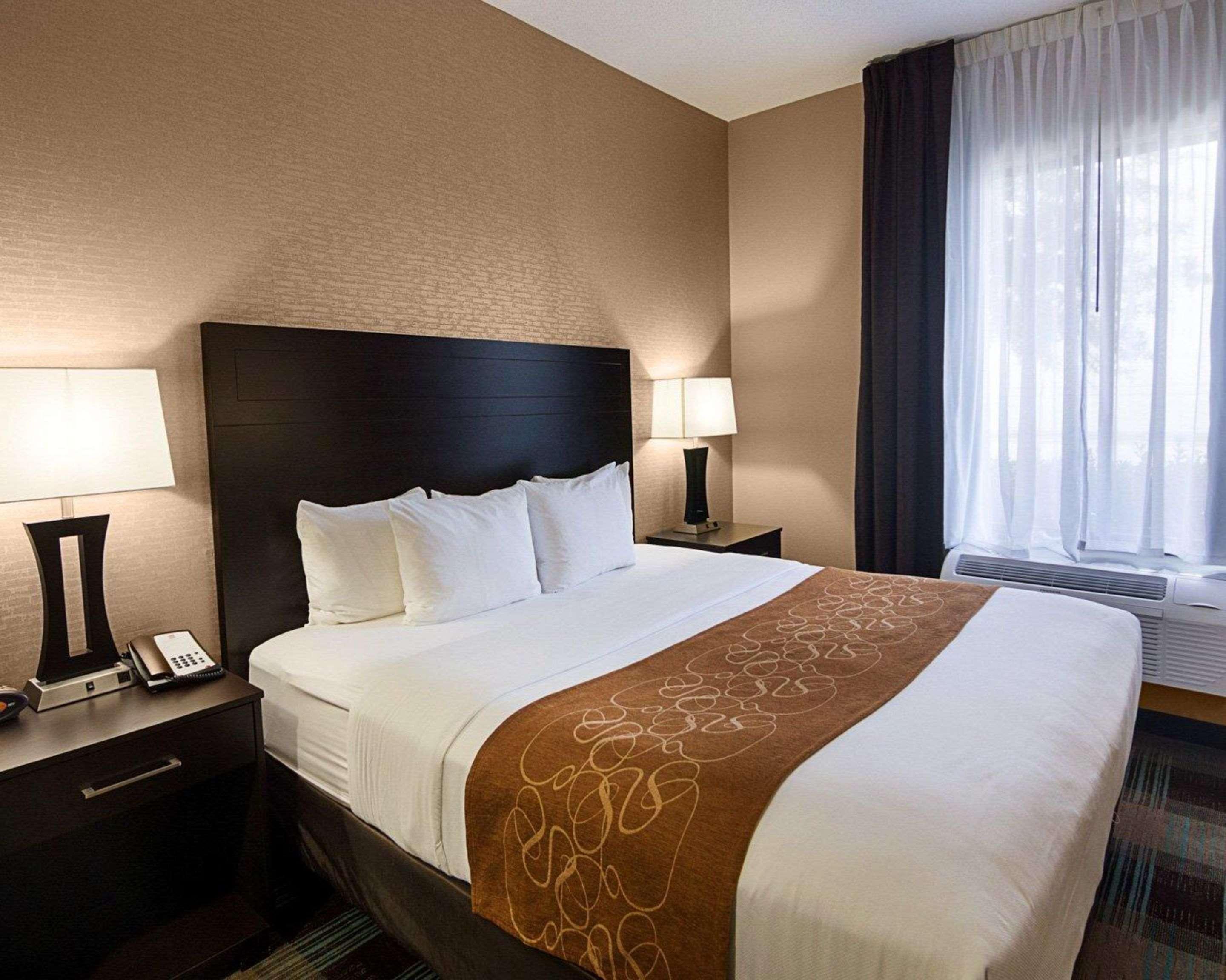 Comfort Suites Houston West At Clay Road Bagian luar foto