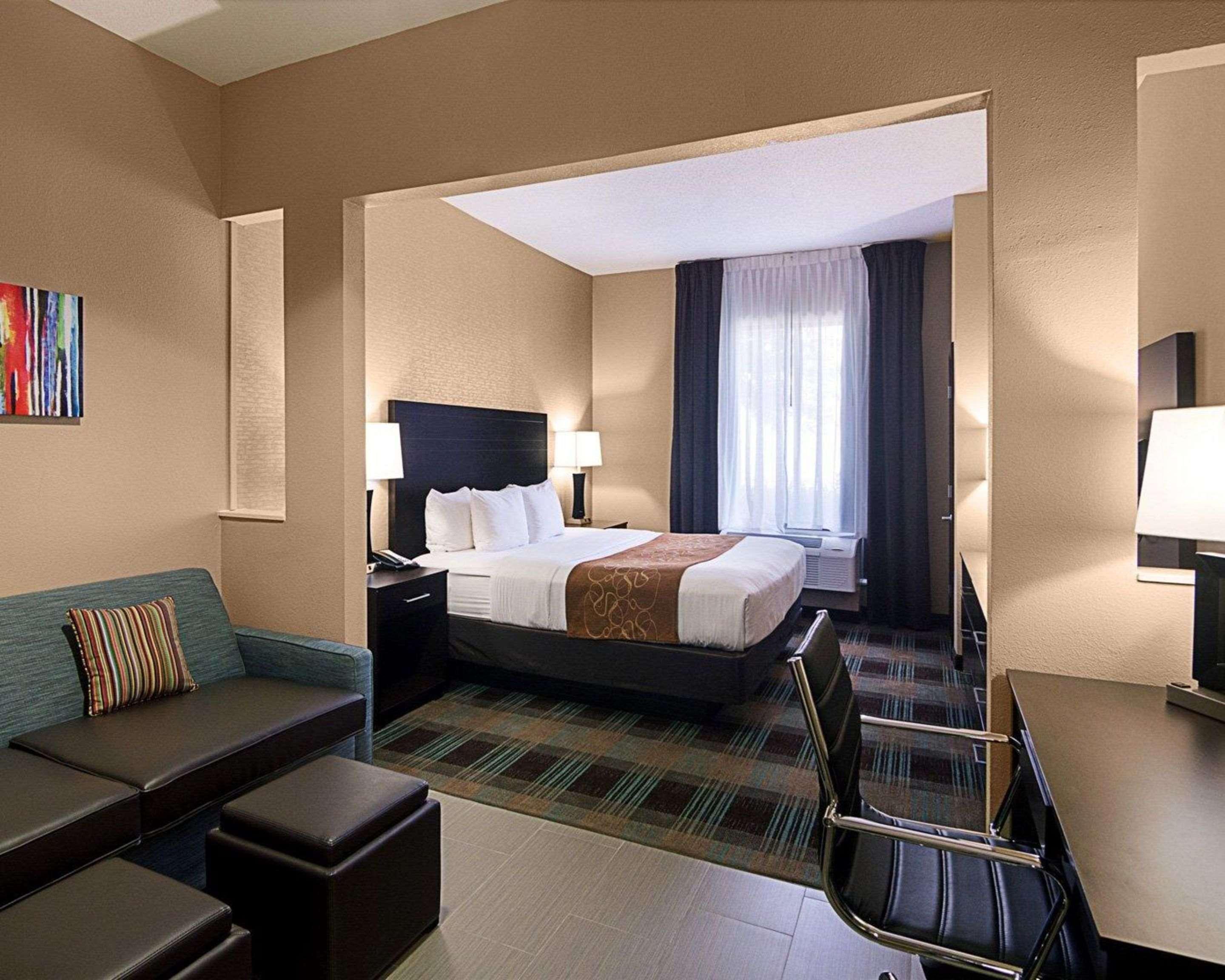 Comfort Suites Houston West At Clay Road Bagian luar foto