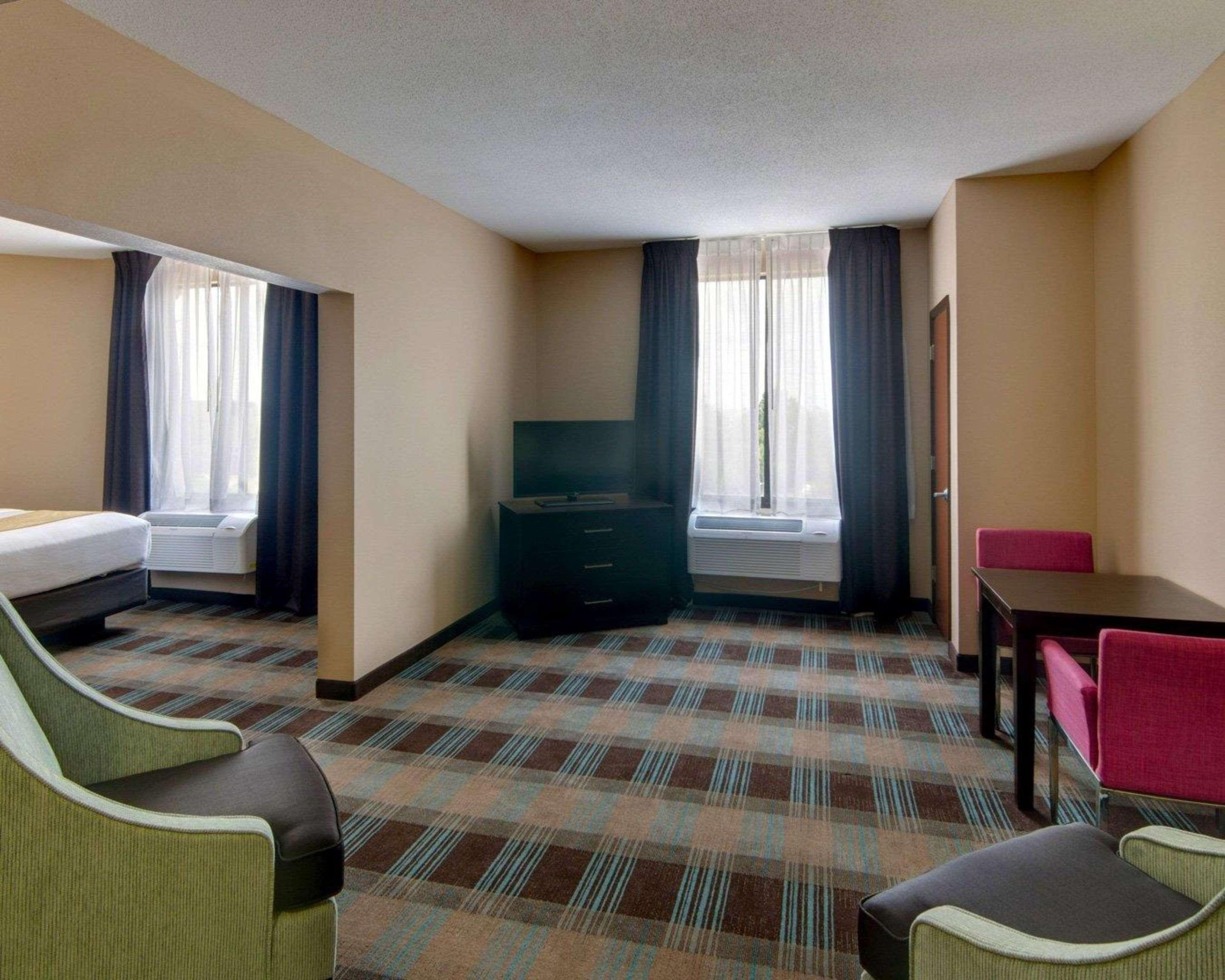 Comfort Suites Houston West At Clay Road Bagian luar foto