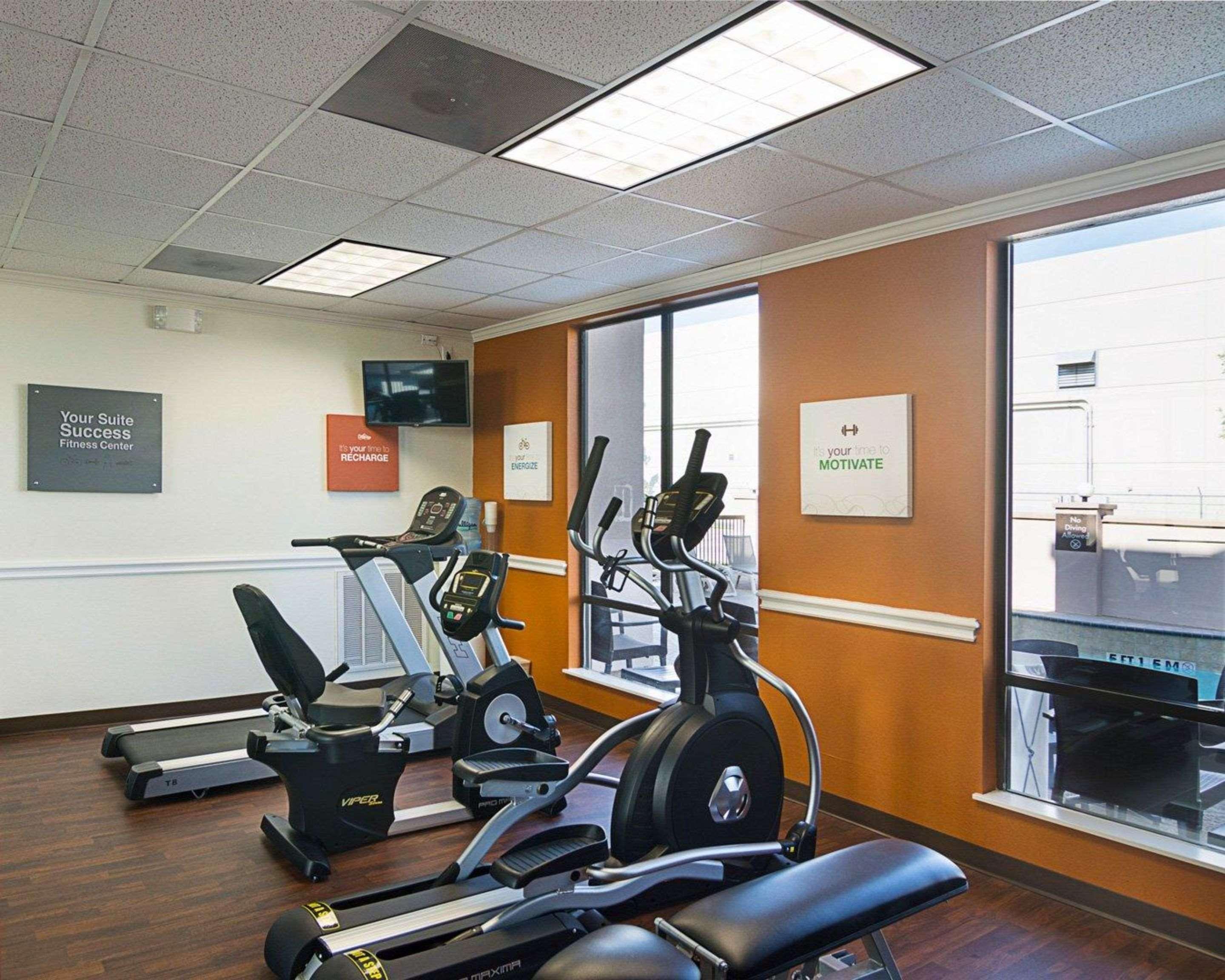 Comfort Suites Houston West At Clay Road Bagian luar foto